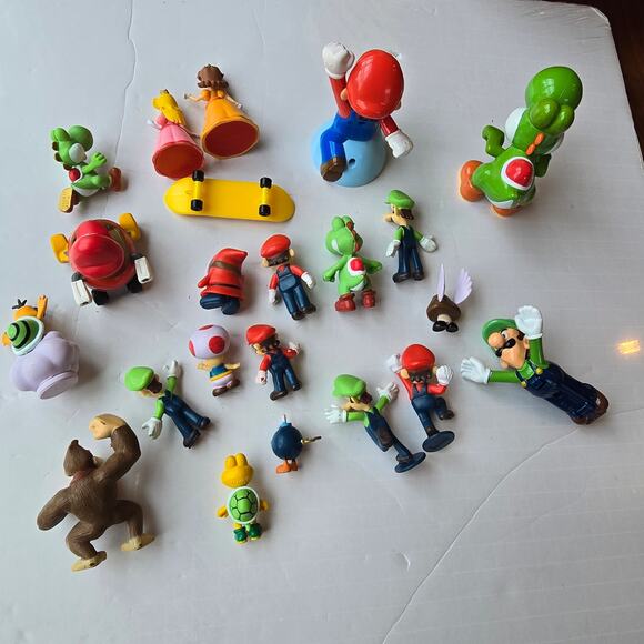 Super Mario 22 Pc Mini Figure Cake Topper Set Gamer Kids Party Action Figures - Picture 12 of 16